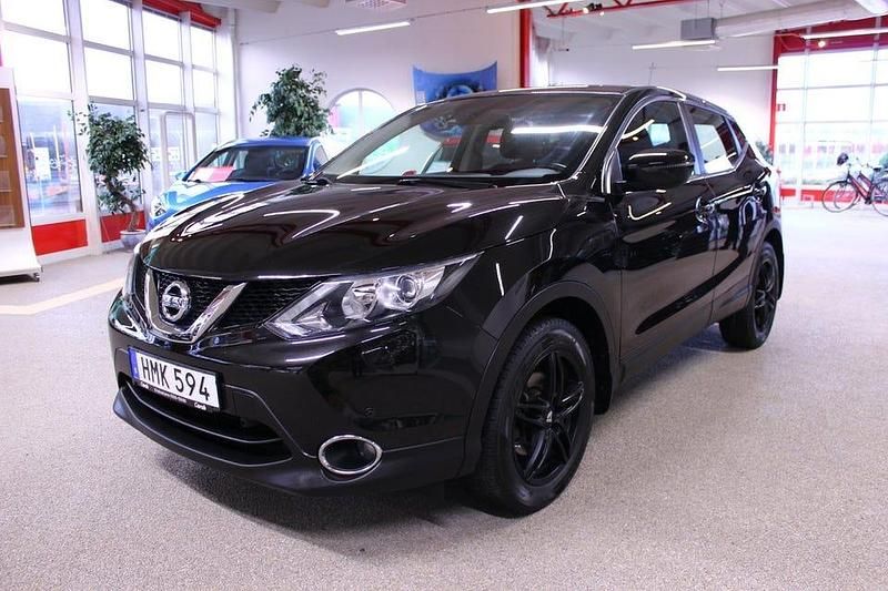 Svart Begagnad 2016 Nissan Qashqai SUV | 129 000 kr (Marknadspris) - Bild 1/4