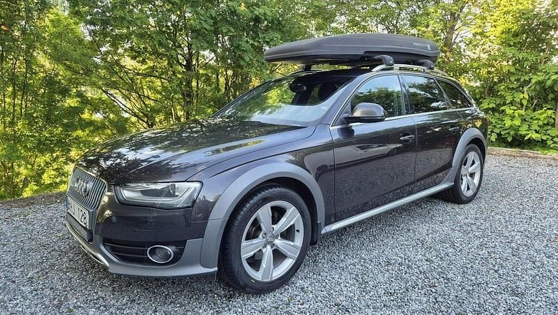 Grå Begagnad 2014 Audi A4 Allroad Comfort Kombi | 149 000 kr (Marknadspris) - Bild 1/4