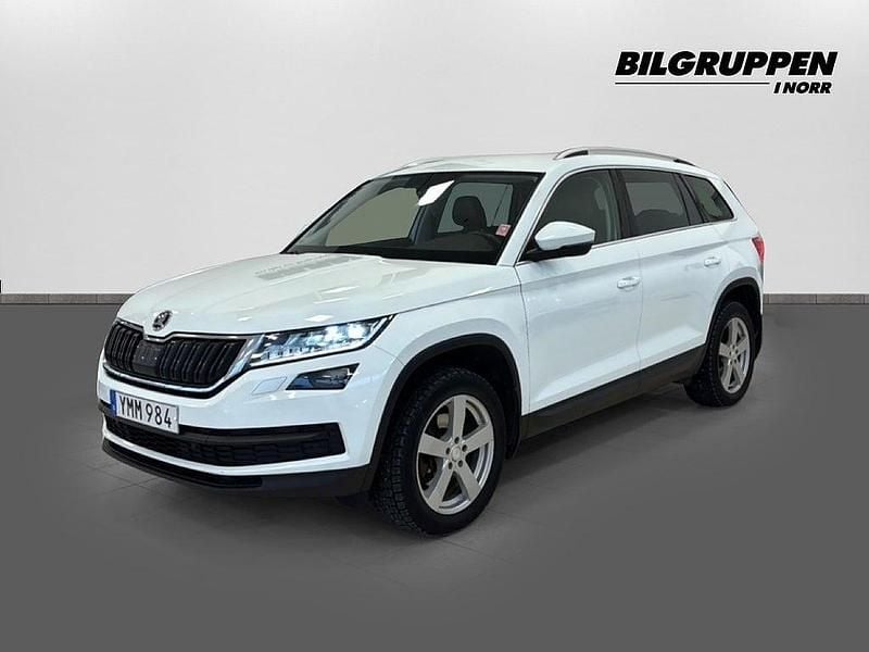 Vit Begagnad 2017 Skoda Kodiaq SUV | 169 900 kr (Marknadspris) - Bild 1/4