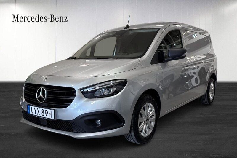 Silver Ny 2025 Mercedes Citan 110 Edition Van | 362 375 kr (Marknadspris) - Bild 1/4