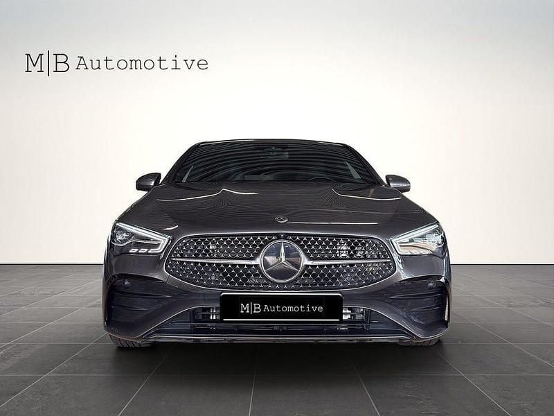 Begagnad Mercedes CLA250 Shooting Brake AMG line 224 HK (164 kW) 2024 Mörkgrå Kombi