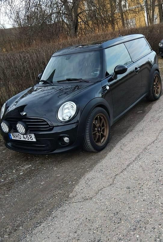 Svart Begagnad 2013 Mini Cooper Clubman Kombi | 85 000 kr - Bild 1/4