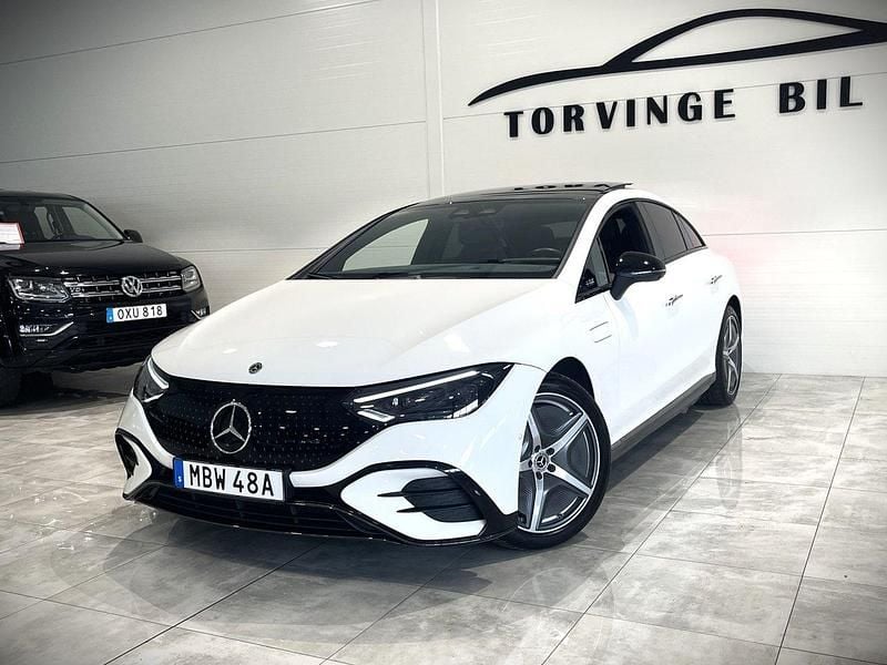 Vit Begagnad 2022 Mercedes EQE300 AMG line Sedan | 589 000 kr - Bild 1/4