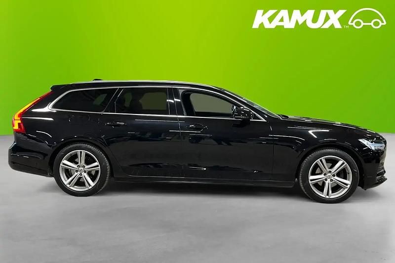 Begagnad Volvo V90 SE 190 HK (139 kW) 2020 Svart Kombi