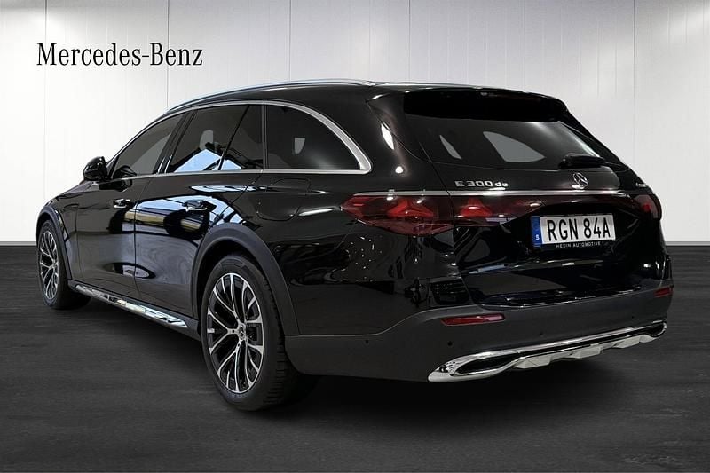 Begagnad Mercedes E300 Premium 313 HK (230 kW) 2025 Svart Kombi