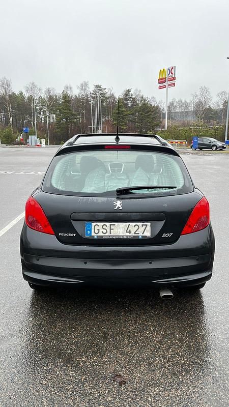 Begagnad Peugeot 207 120 HK (88 kW) 2008 Svart
