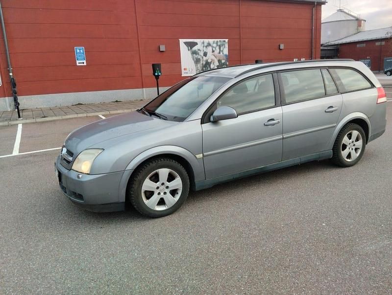 Begagnad 2005 Opel Vectra Kombi | 20 000 kr (Lite dyr) - Bild 1/4