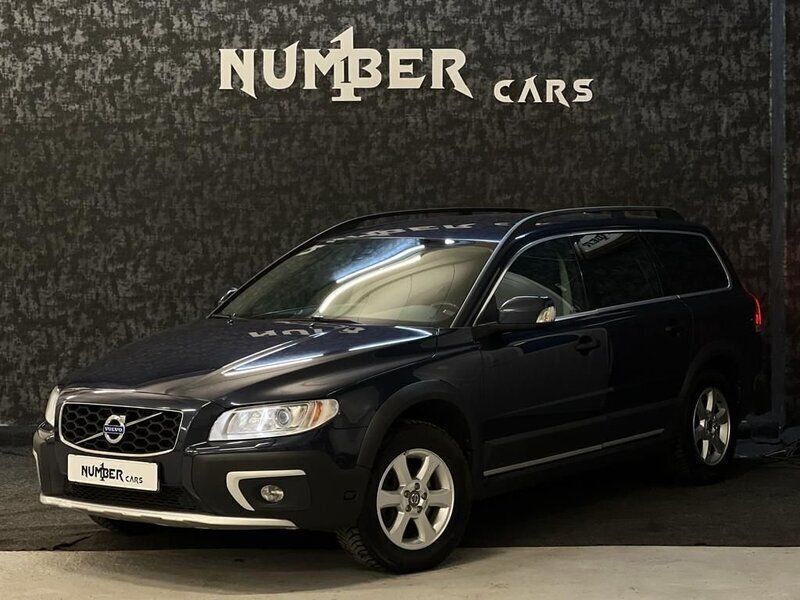 Blå Begagnad 2014 Volvo XC70 Momentum SUV | 139 900 kr (Bra pris) - Bild 1/4