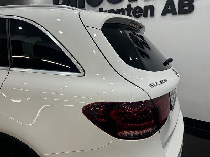 Begagnad Mercedes GLC300 258 HK (189 kW) 2020 Vit SUV