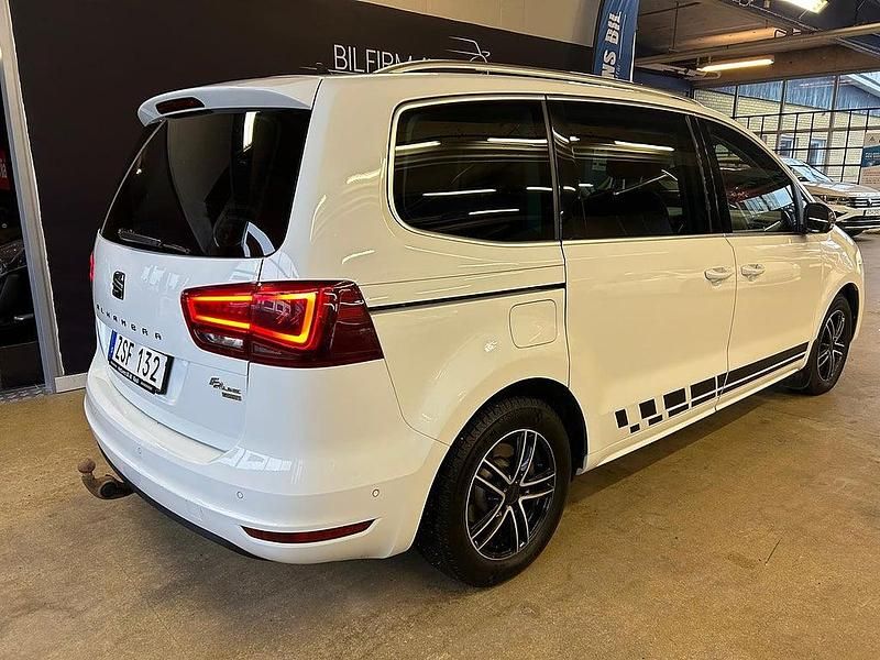 Begagnad Seat Alhambra 4Drive 184 HK (135 kW) 2017 Vit Minibuss