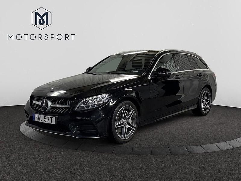 Svart Begagnad 2019 Mercedes C220 AMG line Kombi | 189 900 kr (Bra pris) - Bild 1/3