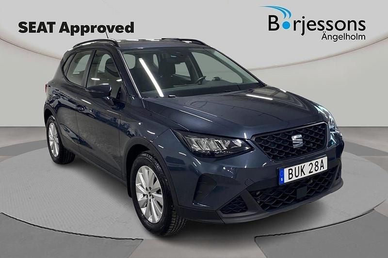 Grå Begagnad 2024 Seat Arona Style SUV | 204 000 kr (Marknadspris) - Bild 1/4