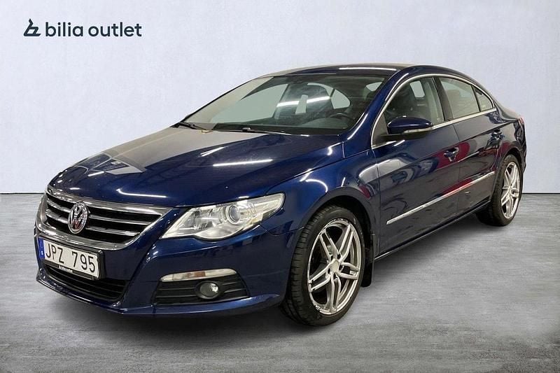 Mörkblå Begagnad 2008 VW CC Sedan | 50 000 kr (Superpris) - Bild 1/4