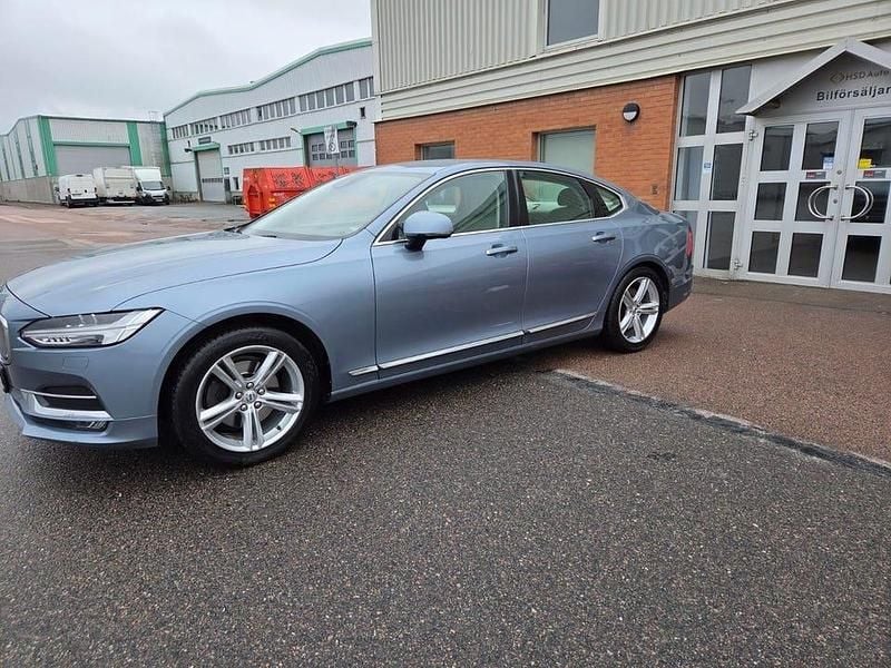 Begagnad Volvo S90 Inscription 255 HK (187 kW) 2017 Ljusblå Sedan