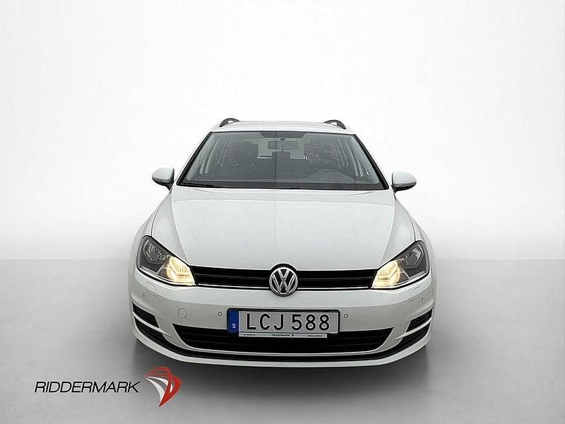 Begagnad VW Golf VII 110 HK (80 kW) 2015 Vit Kombi