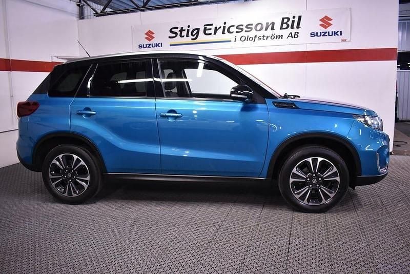 Begagnad Suzuki Vitara 129 HK (94 kW) 2021 Blå SUV