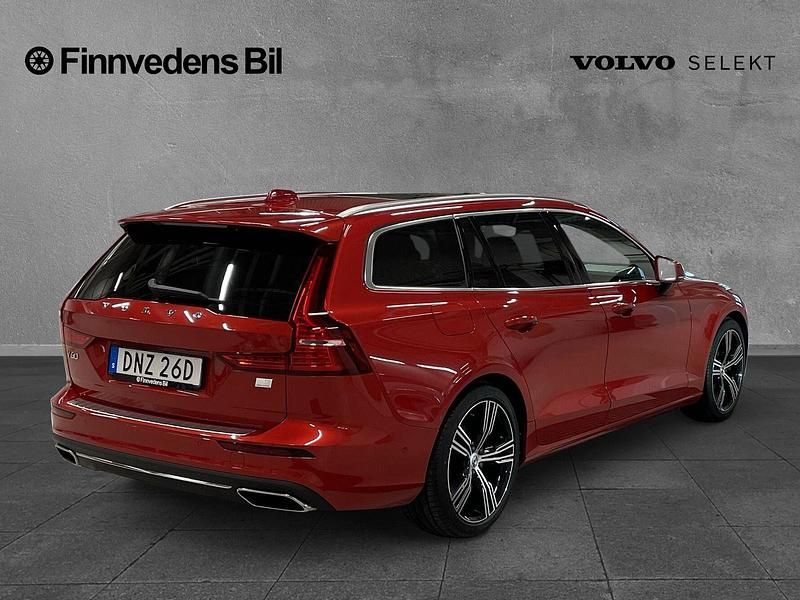 Begagnad Volvo V60 Inscription 391 HK (287 kW) 2020 Röd Kombi