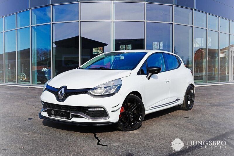 Vit Begagnad 2015 Renault Clio IV R.S. Halvkombi | 169 900 kr - Bild 1/4
