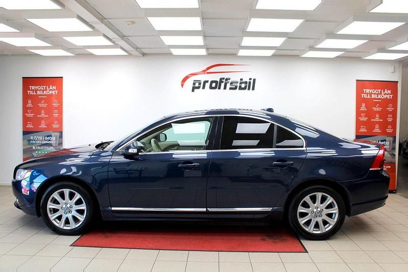 Blå Begagnad 2009 Volvo S80 Summum Sedan | 94 500 kr (Lite dyr) - Bild 1/4