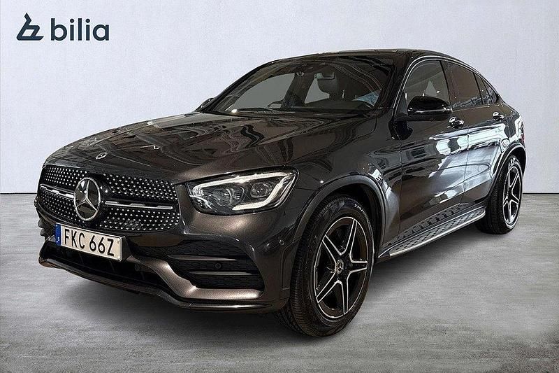 Grå Begagnad 2021 Mercedes GLC400d Sportkupé | 499 000 kr - Bild 1/3