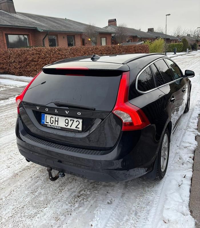 Begagnad Volvo V60 163 HK (119 kW) 2011 Kombi