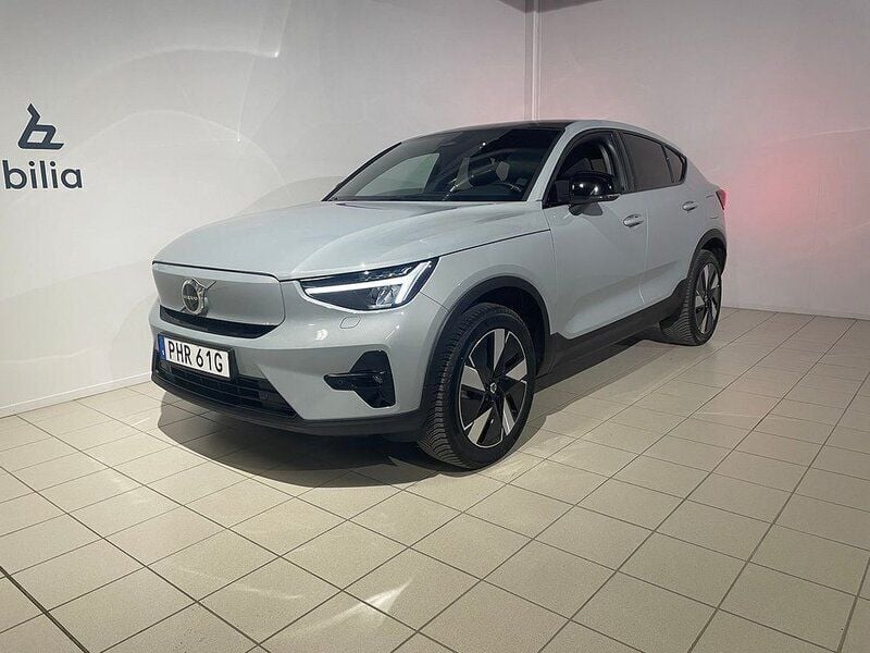 Grå Begagnad 2023 Volvo EC40 Plus SUV | 379 900 kr (Superpris) - Bild 1/3