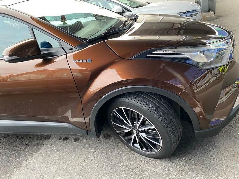 Begagnad Toyota C-HR 2018 SUV