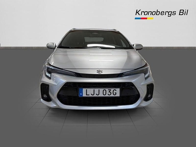 Begagnad Suzuki Swace 140 HK (102 kW) 2024 Grå Kombi