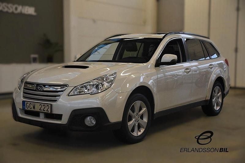 Vit Begagnad 2013 Subaru Outback SUV | 69 900 kr (Bra pris) - Bild 1/4