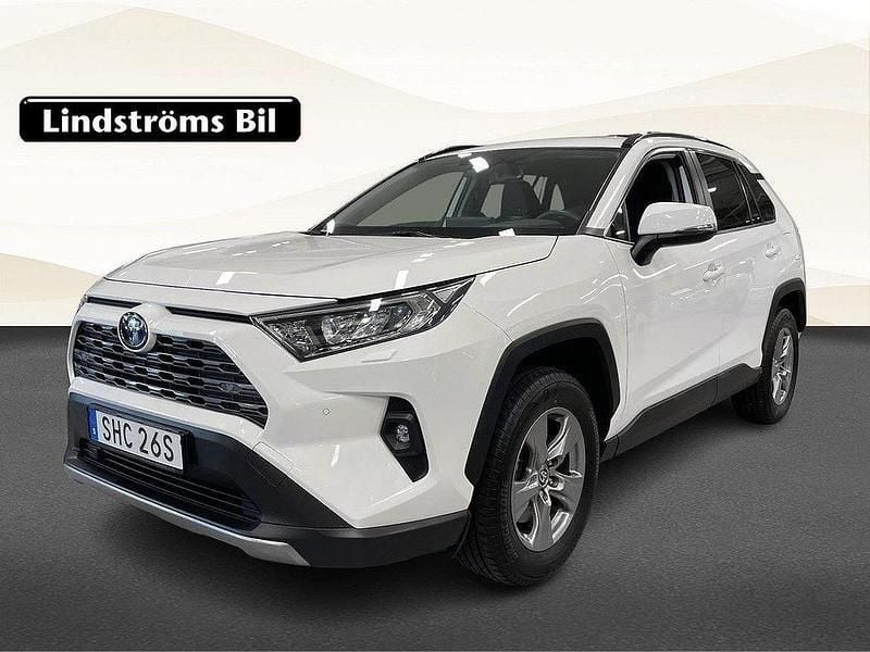 Vit Begagnad 2022 Toyota RAV4 Hybrid Active SUV | 389 000 kr (Marknadspris) - Bild 1/3