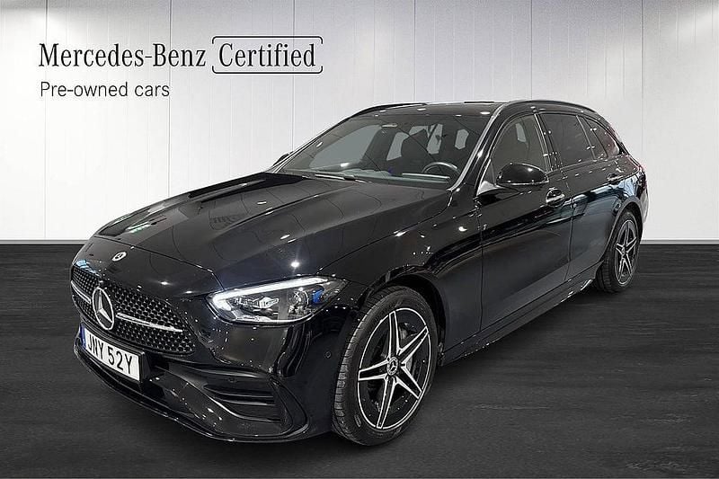 Svart Begagnad 2024 Mercedes C300e AMG Line Premium Kombi | 508 900 kr (Marknadspris) - Bild 1/3