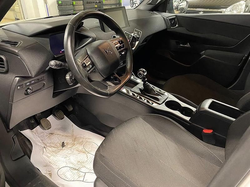 Begagnad DS Automobiles DS3 Prestige 101 HK (74 kW) 2022 Vit Kombi