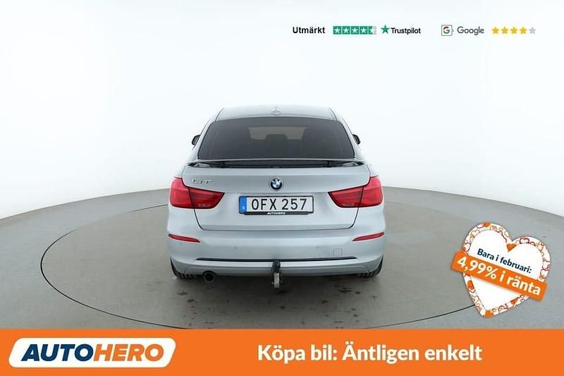 Begagnad BMW 318 Gran Turismo Sport Line 151 HK (111 kW) 2016 Silver Halvkombi