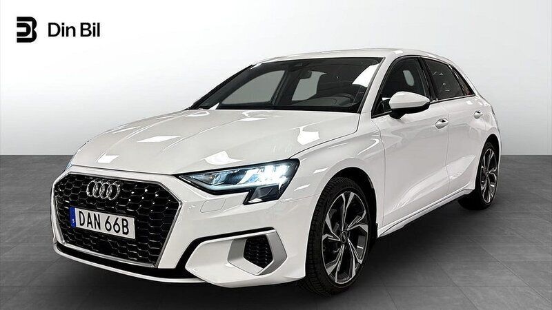 Vit (ibisvit) Begagnad 2022 Audi A3 Sportback Advanced Plus Halvkombi | 239 000 kr (Marknadspris) - Bild 1/4