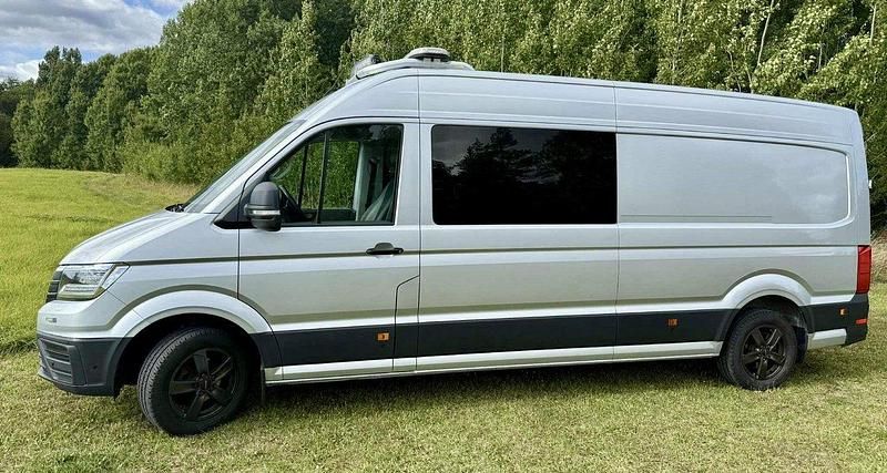 Silver Begagnad 2018 VW Crafter Van | 360 000 kr - Bild 1/4
