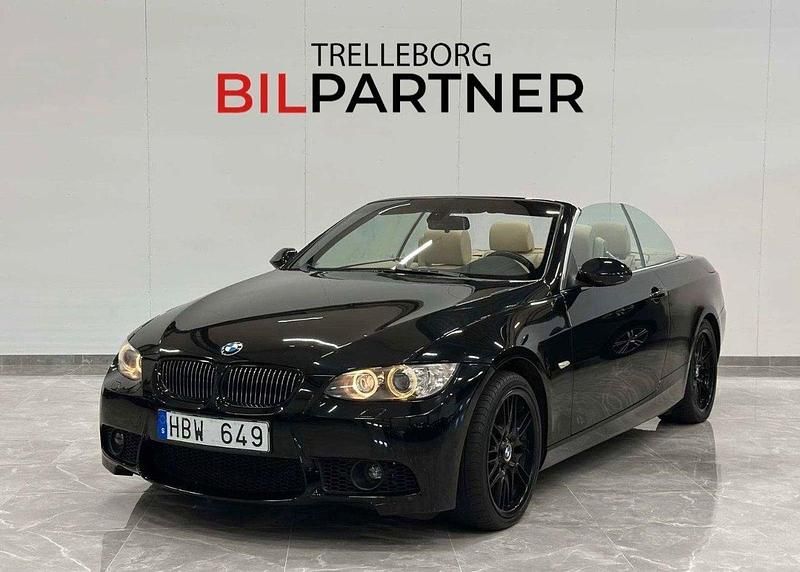 Svart Begagnad 2008 BMW 325 Cabriolet Cab | 129 900 kr (Marknadspris) - Bild 1/4