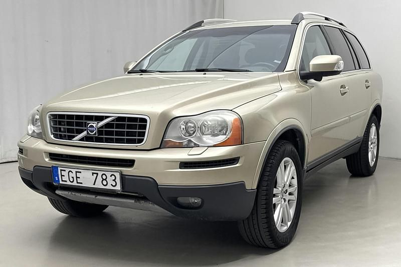 Ljusbrun Begagnad 2008 Volvo XC90 Summum SUV | 79 000 kr - Bild 1/4