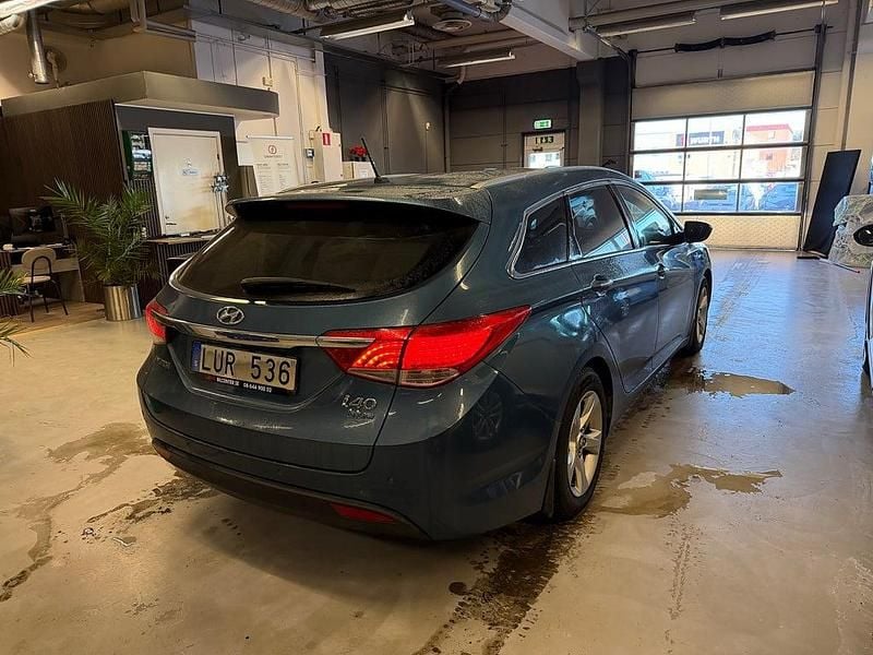 Begagnad Hyundai i40 136 HK (100 kW) 2011 Blå metallic Kombi