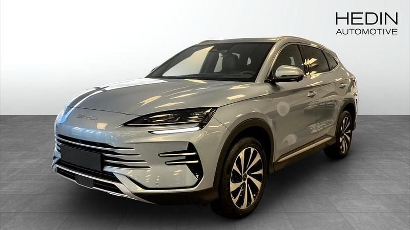 Svart Begagnad 2025 BYD Seal U Boost SUV | 482 400 kr - Bild 1/4