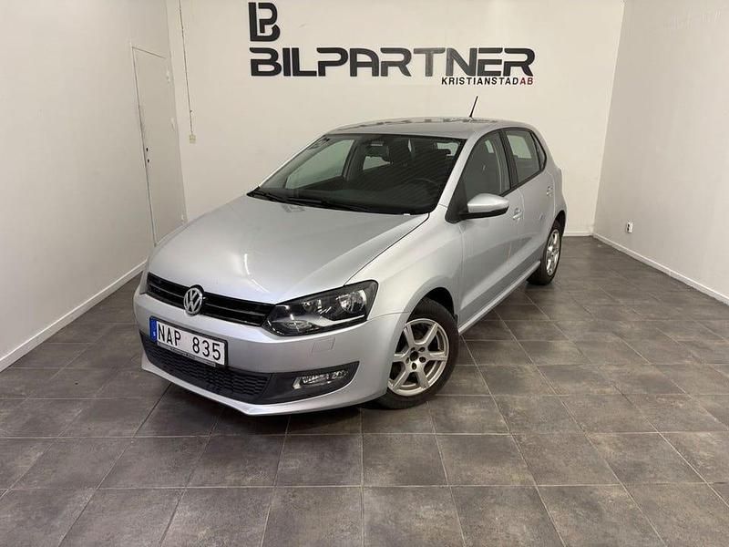 Silver Begagnad 2012 VW Polo Halvkombi | 79 000 kr (Marknadspris) - Bild 1/4