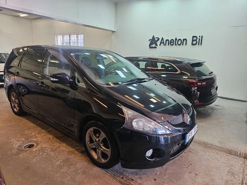 Svart Begagnad 2006 Mitsubishi Grandis Minibuss | 34 900 kr (Dyr) - Bild 1/4