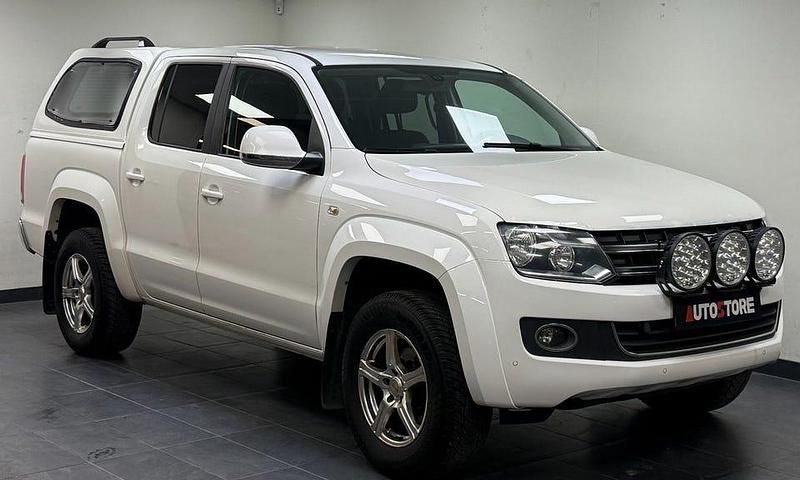 Vit Begagnad 2014 VW Amarok Highline Pickup | 159 900 kr (Marknadspris) - Bild 1/4