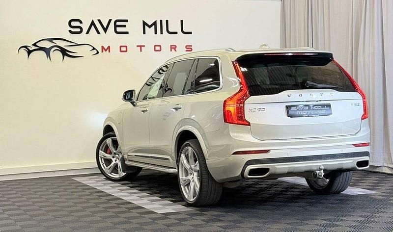 Begagnad Volvo XC90 Inscription 407 HK (299 kW) 2017 Ljusbrun (brun) SUV