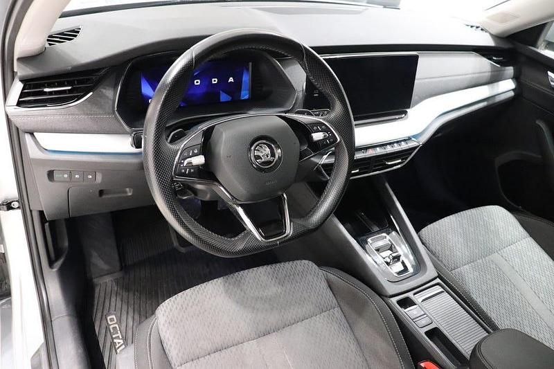 Begagnad Skoda Octavia 204 HK (150 kW) 2021 Silver metallic Kombi