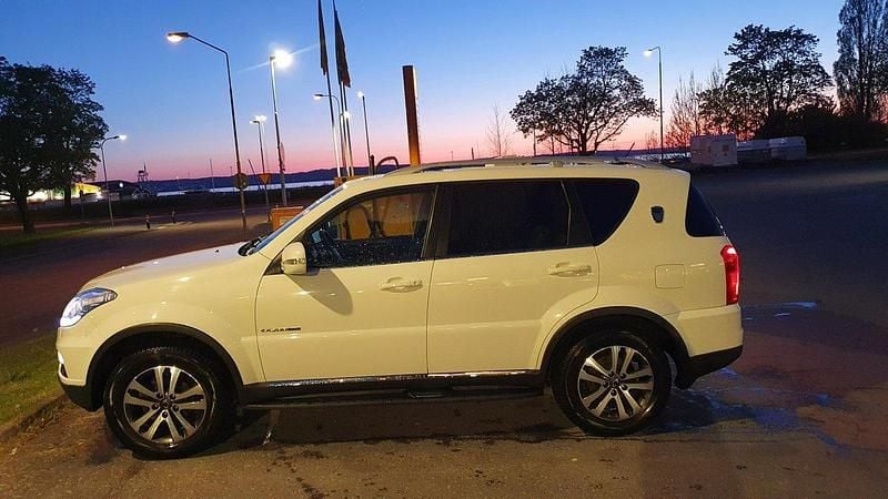 Vit Begagnad 2015 Ssangyong Rexton SUV | 139 000 kr - Bild 1/4