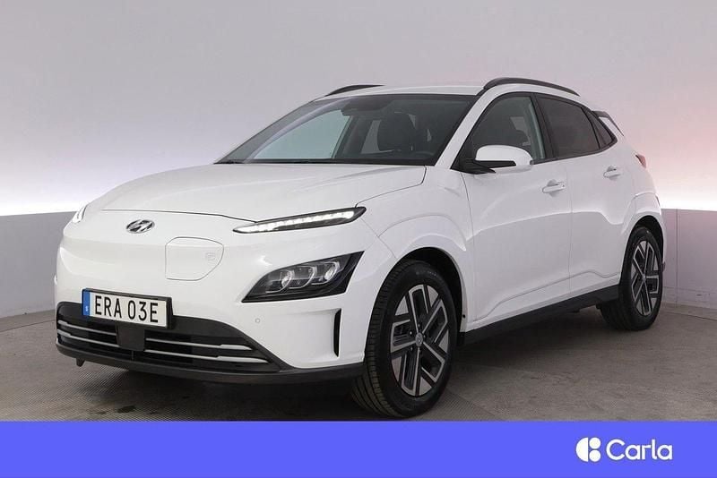 Vit Begagnad 2022 Hyundai Kona Essential SUV | 261 900 kr (Marknadspris) - Bild 1/2