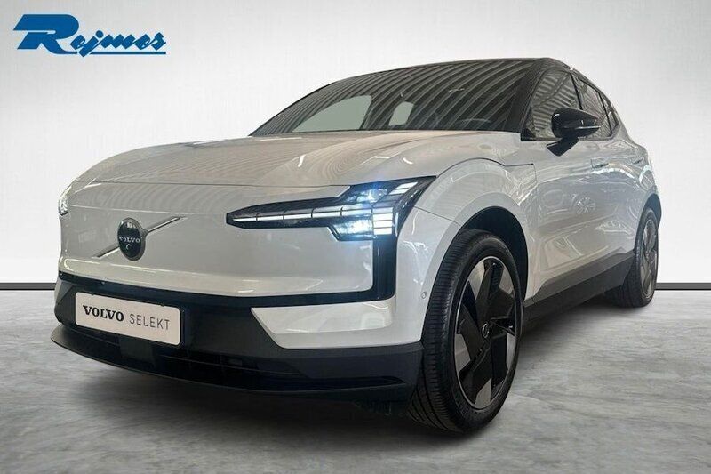 Vit (crystal white metallic) Begagnad 2024 Volvo EX30 Ultra SUV | 419 900 kr (Marknadspris) - Bild 1/4