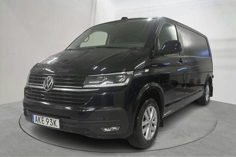 Svart Begagnad 2022 VW T6.1 Van | 319 000 kr (Superpris) - Bild 1/4