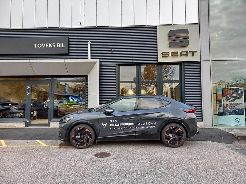 Begagnad Cupra Tavascan VZ 250 kW (340 HK) 2024 Grå (basalt grey) SUV