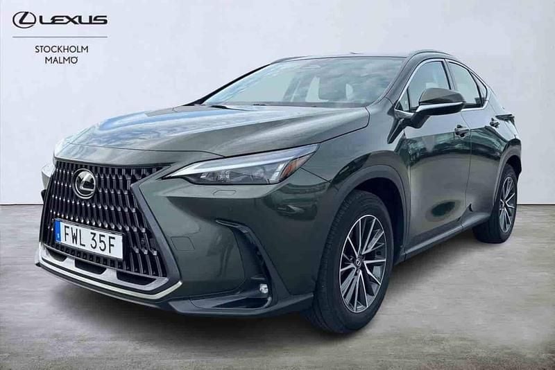 Grön Begagnad 2023 Lexus NX350h SUV | 479 000 kr - Bild 1/1